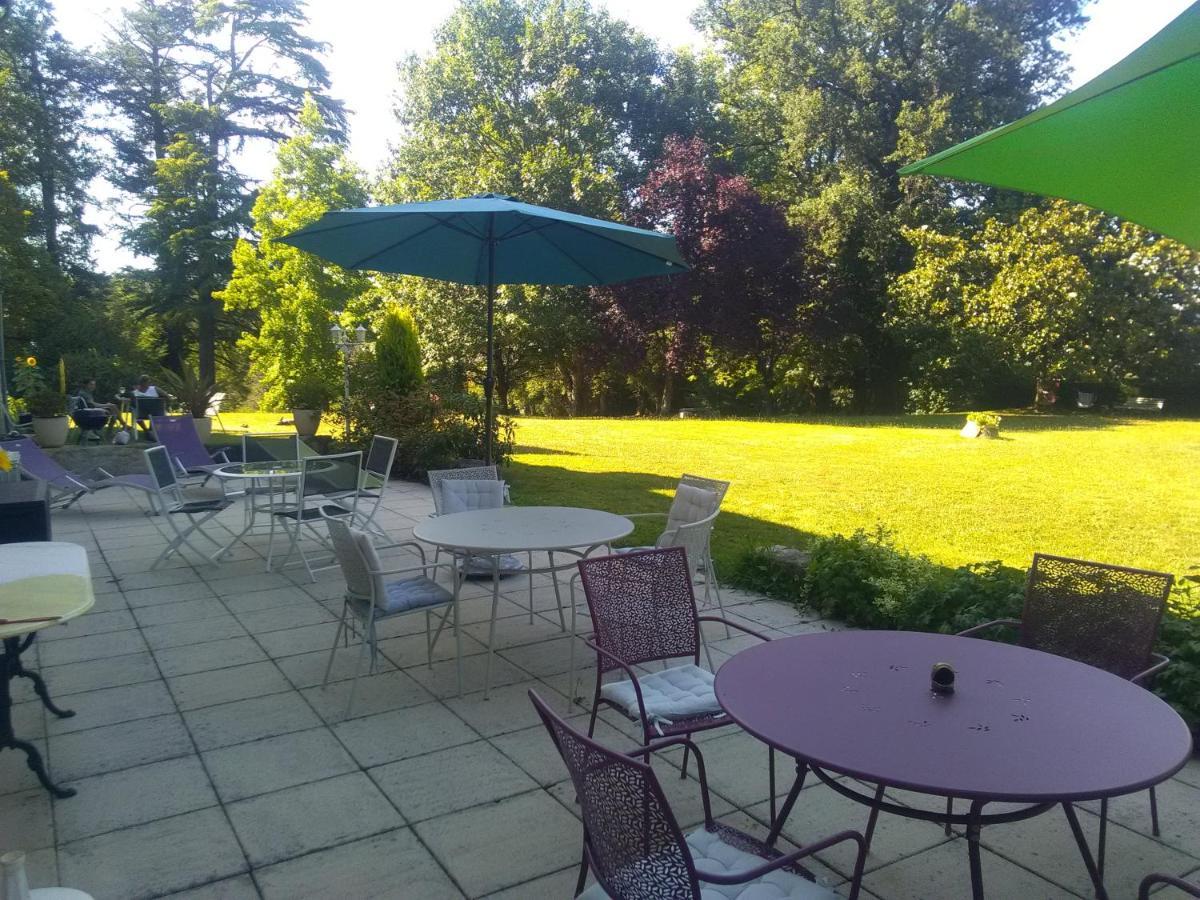 Bed and Breakfast Pierre Deluen Domaine De La Grange De Quaire Chassenon Exterior foto
